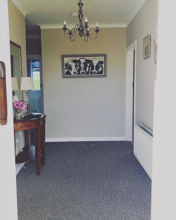 Eden Cottage Лисбърн Екстериор снимка